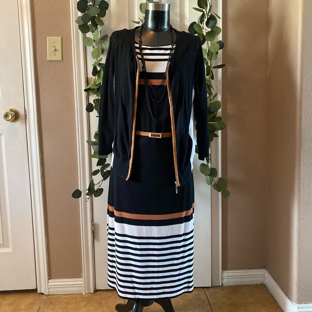 Professional Pencil Dress With Shell - Picture 2 of 12